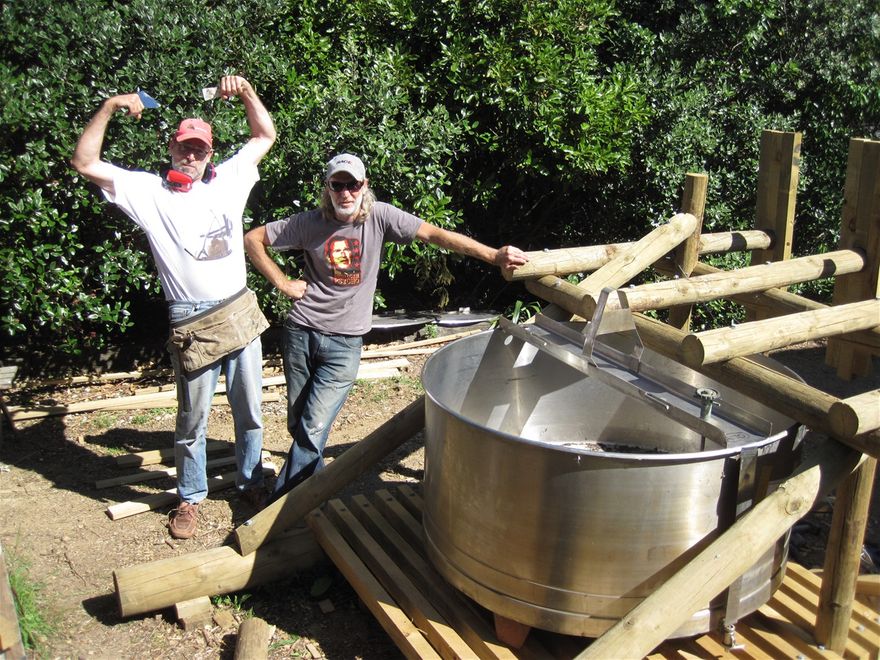 The build of Form 2: Alex Stone and Paul Rhind.